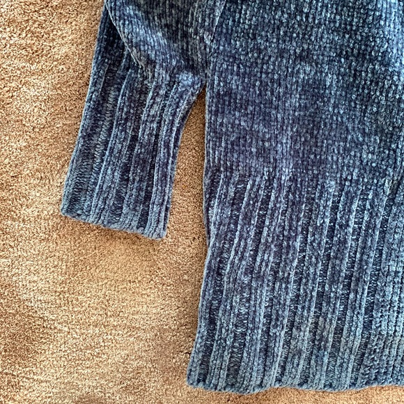 Beautiful Blue Cardigan - Picture 3 of 4